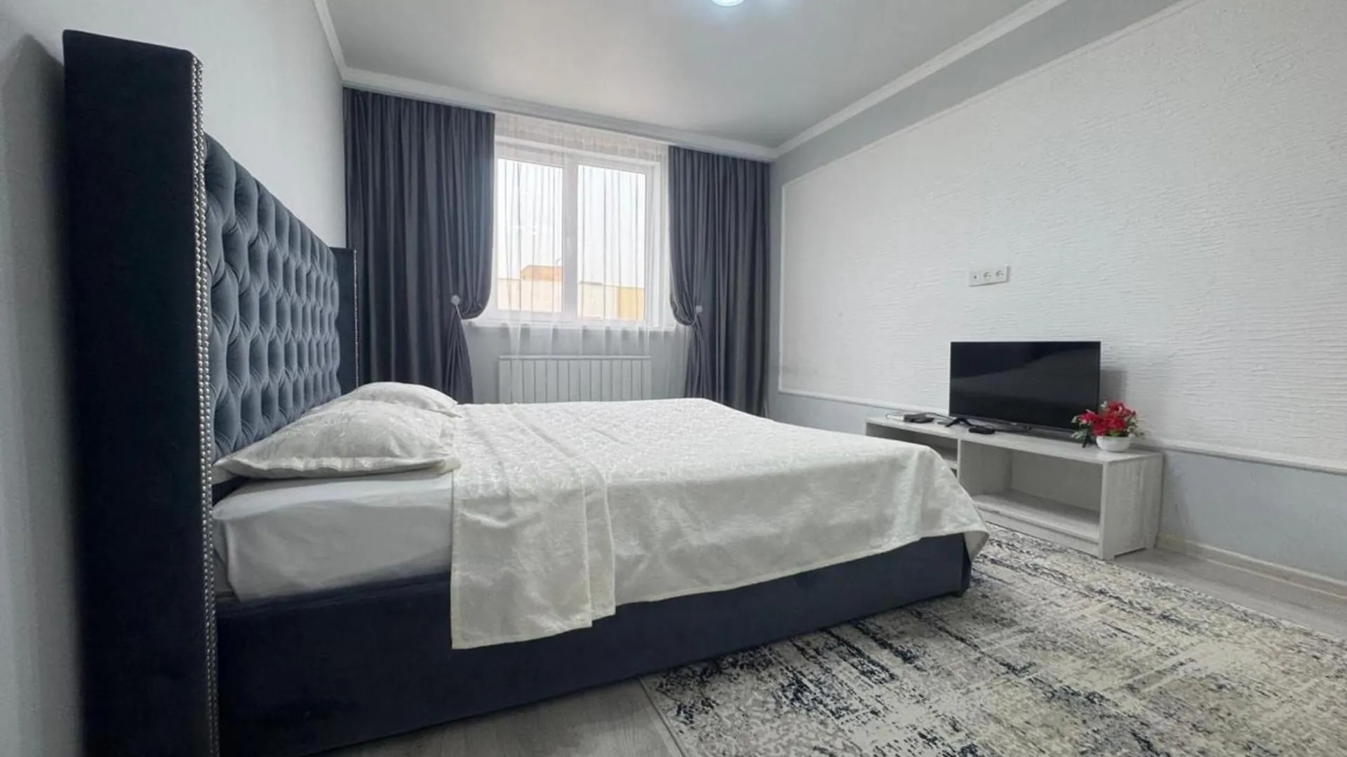 Apartment Жк Алмалы, Напротив Алматы Арены 87-68